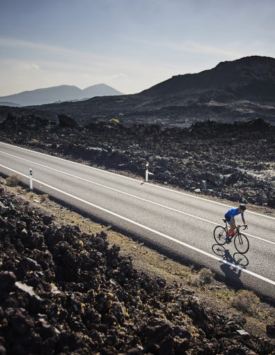Laura Philipp beim Radfahren auf Lanzarote